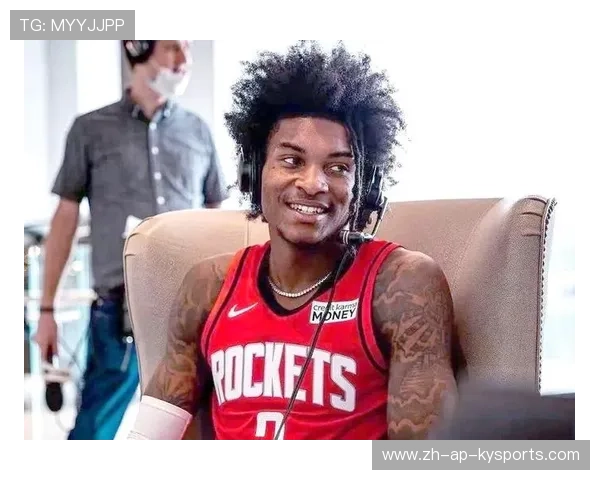 一场比赛中新秀球员展现出色的表现，球星新秀