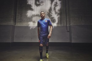 开云官网-冠军争夺战：关键球员状态成最终胜负决定，冠军争夺赛第一局