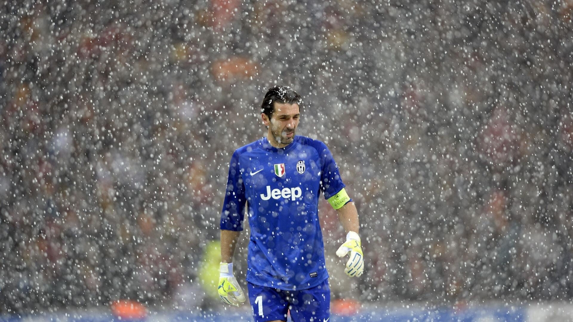 中国花样滑冰全国青少年赛男单“00后”小将四周跳首秀成功全场沸腾